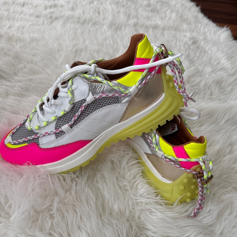Stylish Women's Sneakers